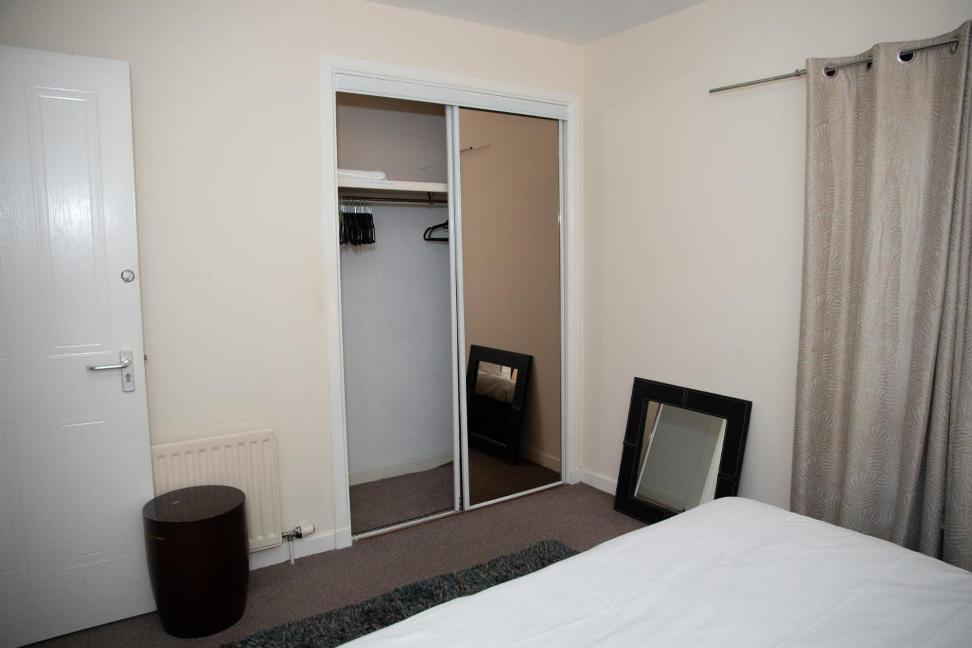 Charlotte Apartment Абърдийн Екстериор снимка